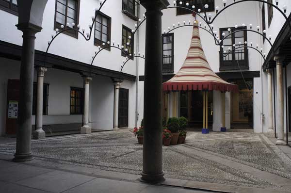 Casa de los Tiros